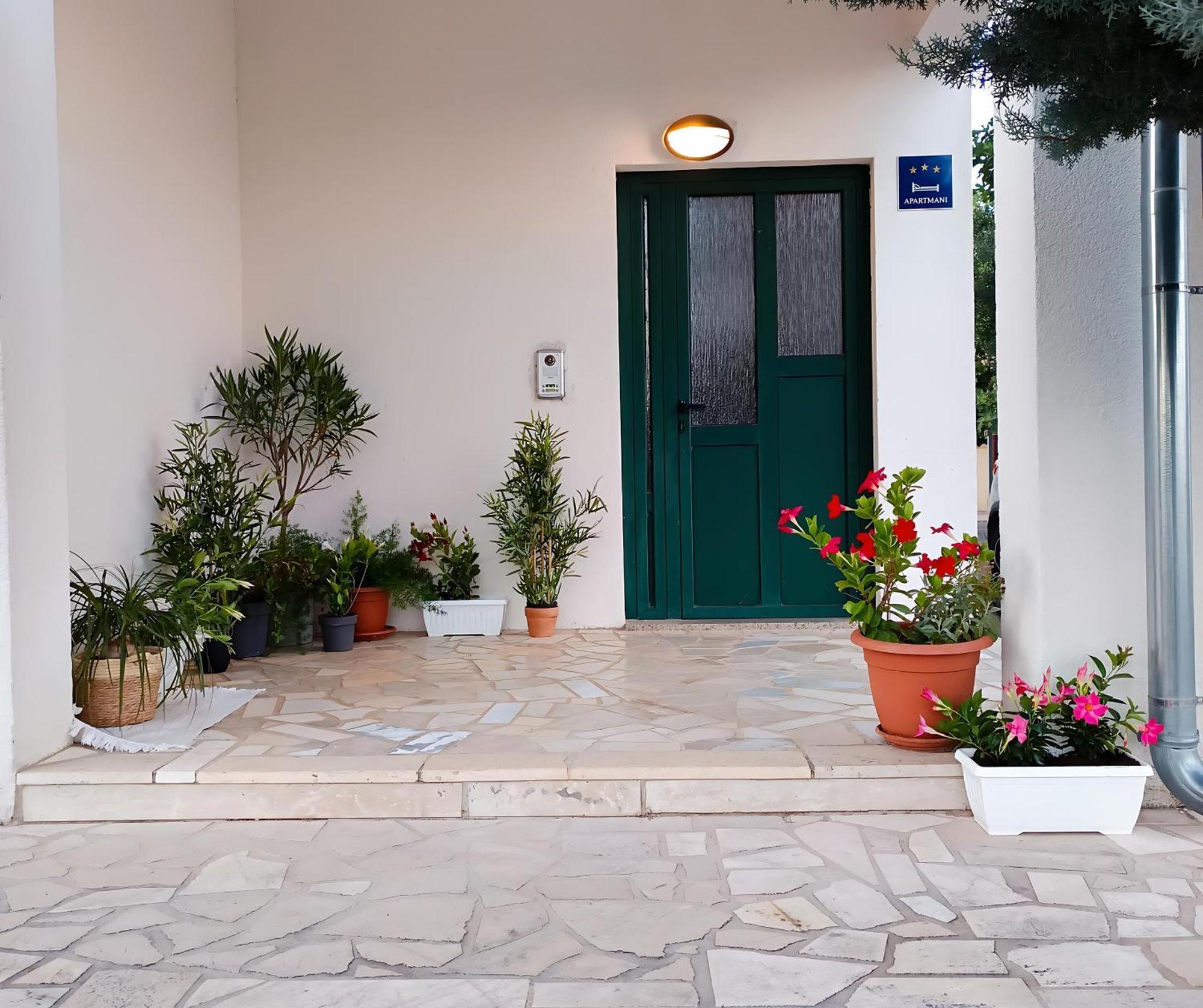 Lux Apartments فوديس المظهر الخارجي الصورة